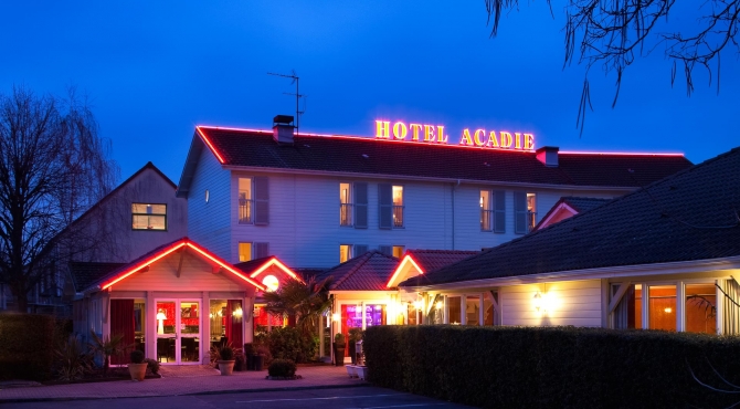 Façade de l'hôtel Acadie